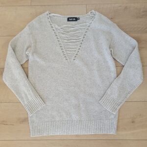 Fabrik Women Small light gray, distressed V-neck sweater. Edgy Grunge Casual Top
